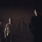 Band Bad Omens dark room